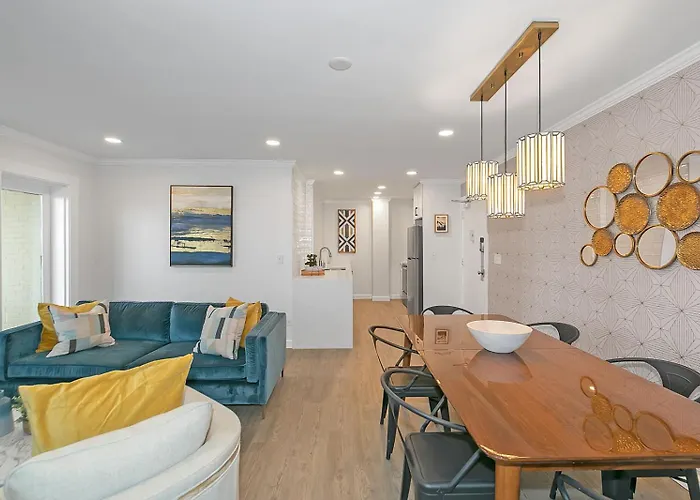 Stayatl Premier 2 Bed Condo W Views!